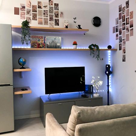 Appartement Confortevole Bilocale A Pochi Minuti Dal Centro à Milan Extérieur photo