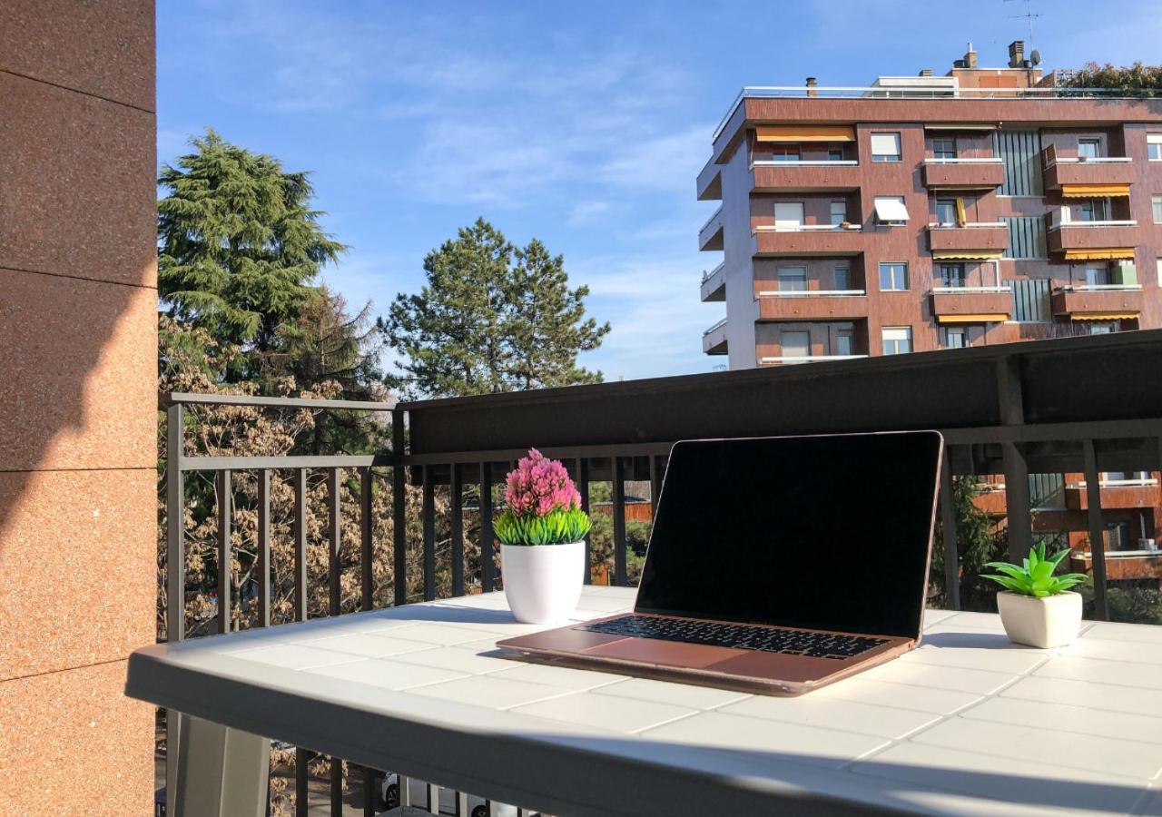 Appartement Confortevole Bilocale A Pochi Minuti Dal Centro à Milan Extérieur photo