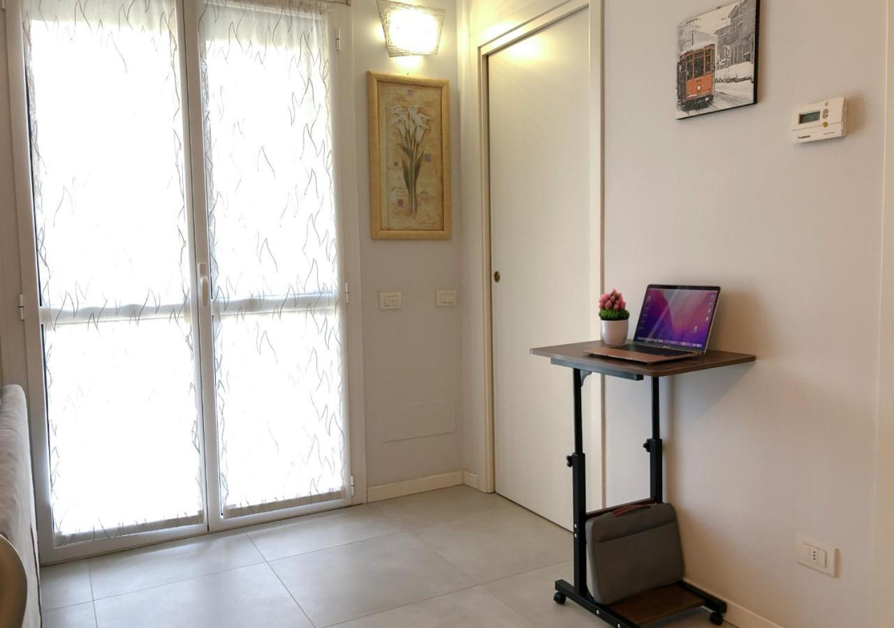 Appartement Confortevole Bilocale A Pochi Minuti Dal Centro à Milan Extérieur photo